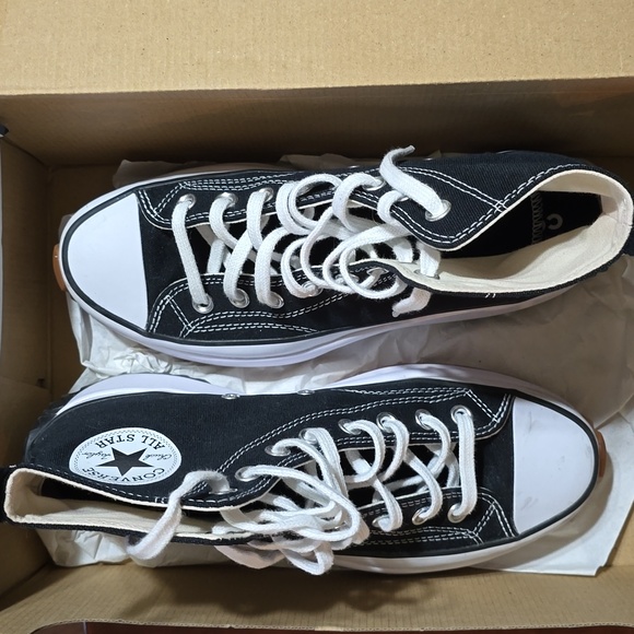 Converse - Picture 4 of 7